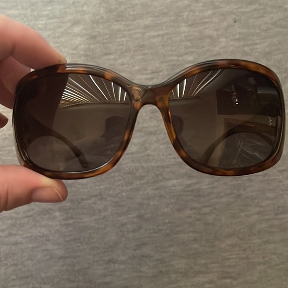 Collection- 4 pairs of affordable sunglasses  I never wore. Last pair- Roots - Picture 16 of 17